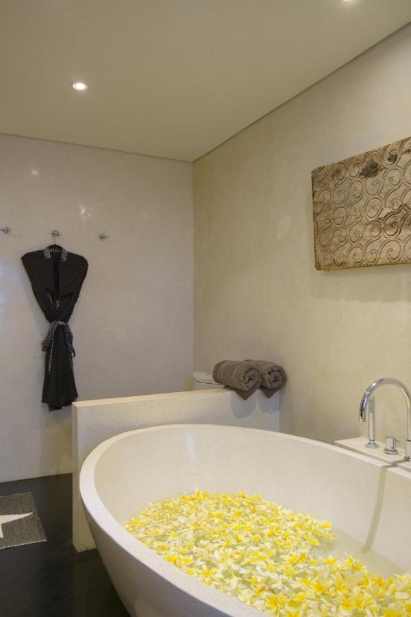 Amanputri Villa Семиняк Екстериор снимка