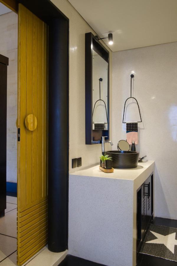 Amanputri Villa Семиняк Екстериор снимка