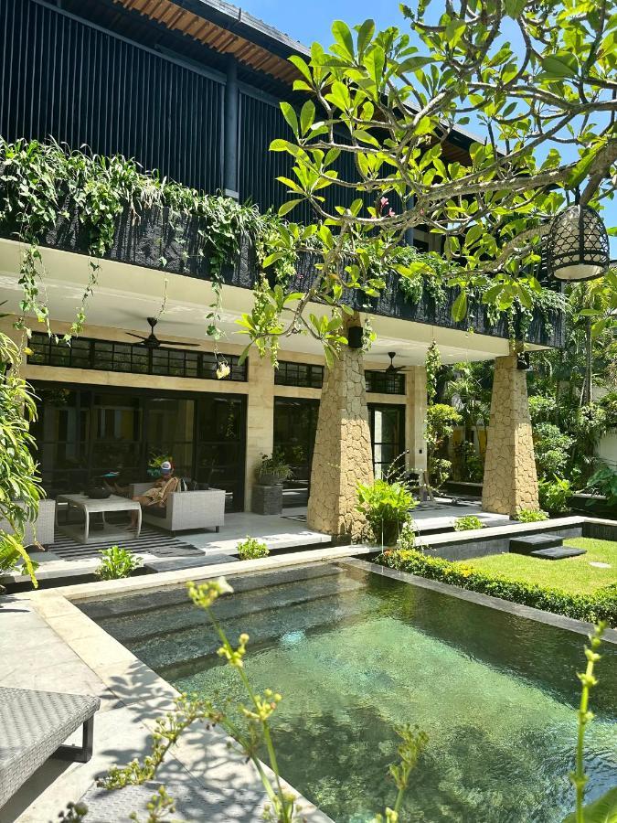 Amanputri Villa Семиняк Екстериор снимка